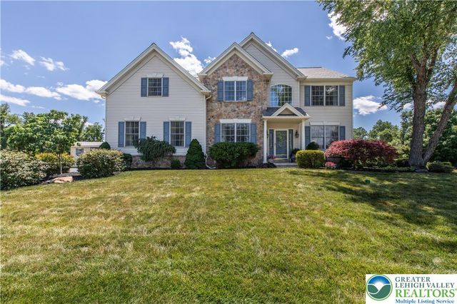 5110 Adriana Court, Upper Saucon Twp, PA 18034