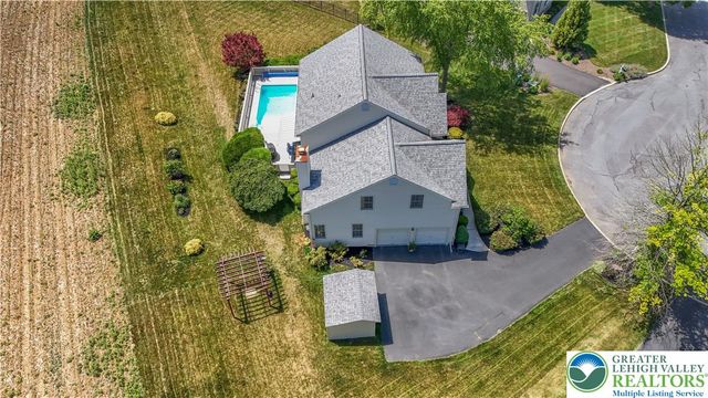 5110 Adriana Court, Upper Saucon Twp, PA 18034