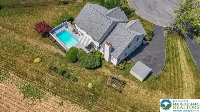 5110 Adriana Court, Upper Saucon Twp, PA 18034