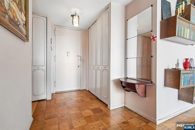 555 North Avenue 10-G, Fort Lee, NJ 07024