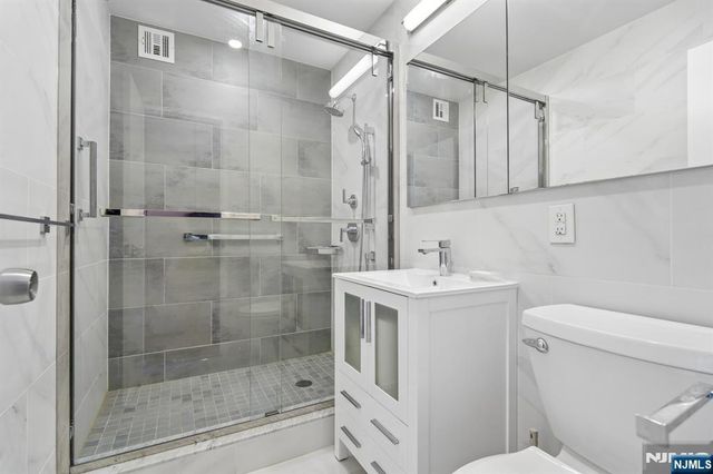 555 North Avenue 10-G, Fort Lee, NJ 07024