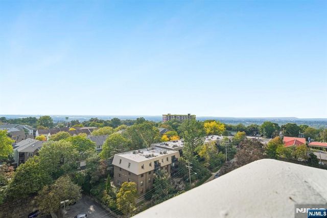 555 North Avenue 10-G, Fort Lee, NJ 07024