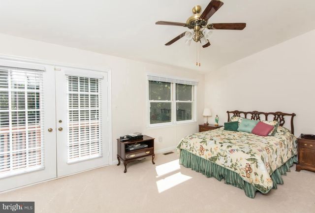 8035 GALLA KNOLL CIR, Springfield, VA 22153