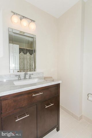 8035 GALLA KNOLL CIR, Springfield, VA 22153