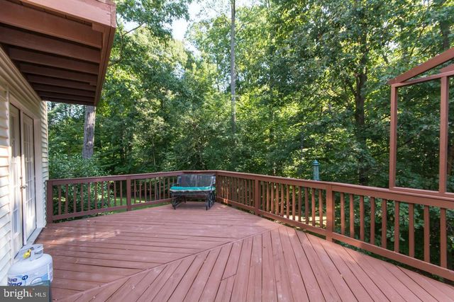 8035 GALLA KNOLL CIR, Springfield, VA 22153