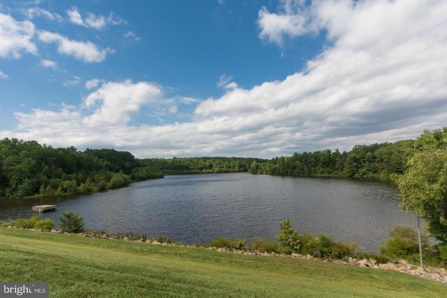 8035 GALLA KNOLL CIR, Springfield, VA 22153