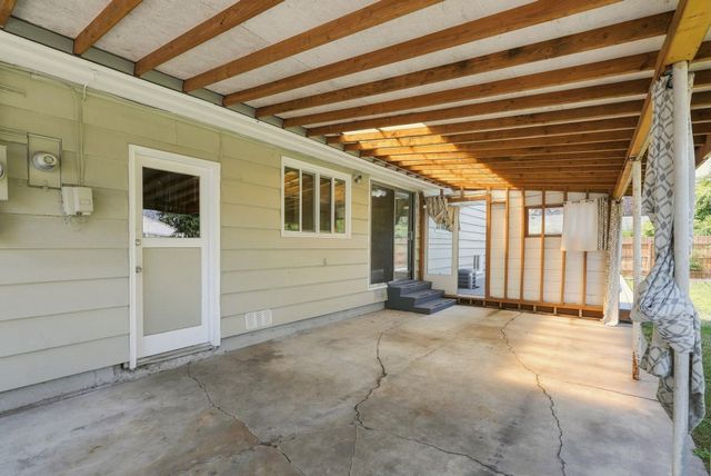 2116 W Gordon Ave, Spokane, WA 99205