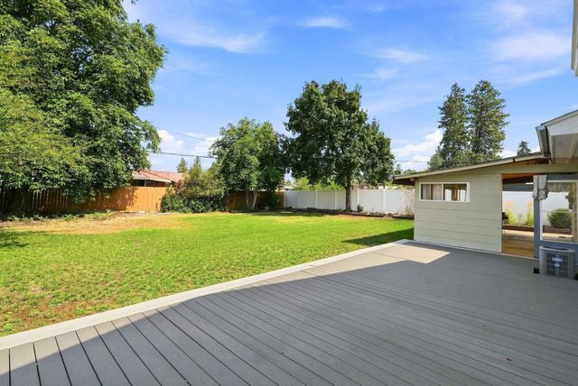 2116 W Gordon Ave, Spokane, WA 99205