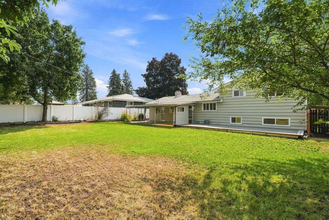 2116 W Gordon Ave, Spokane, WA 99205