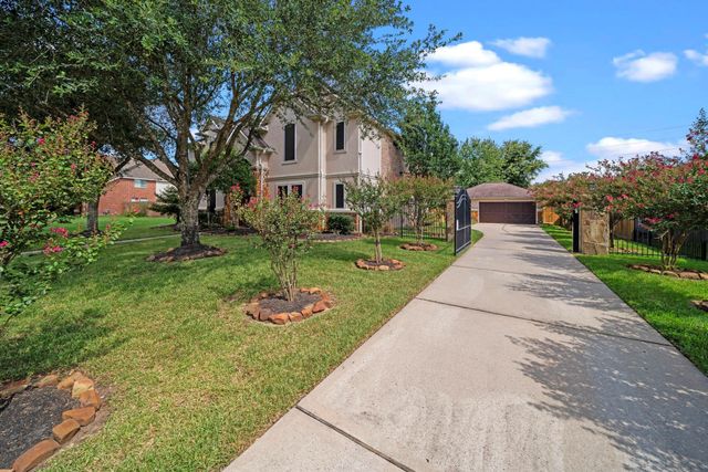 5703 Silverthorn Glen Drive, Spring, TX 77379