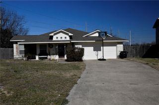 2920 Horseback Court, College Station, TX 77845