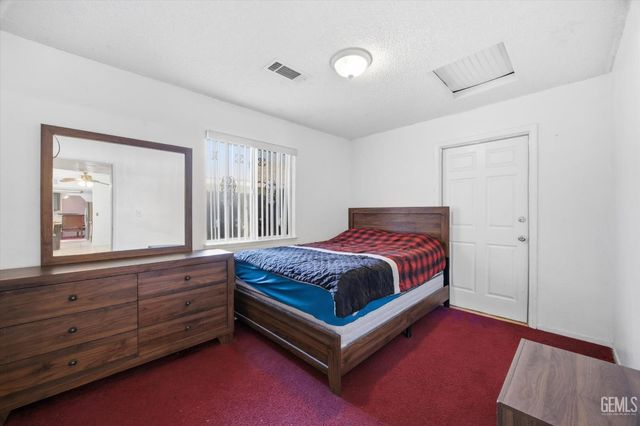 611 Ohanneson Avenue, Shafter, CA 93263