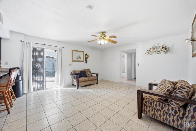 611 Ohanneson Avenue, Shafter, CA 93263