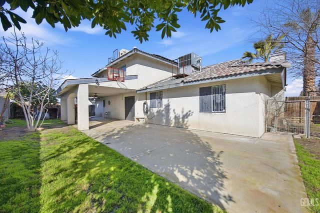 611 Ohanneson Avenue, Shafter, CA 93263