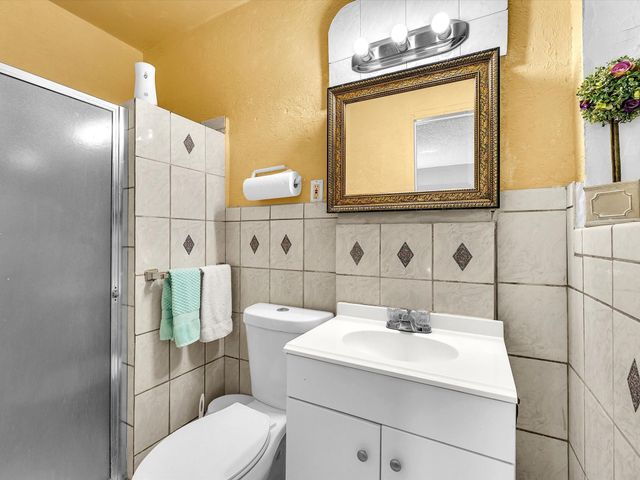 6631 SW 24th St, Miramar, FL 33023