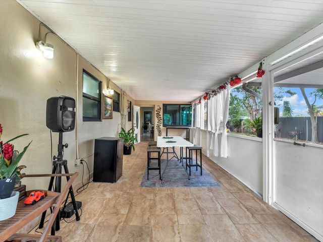 6631 SW 24th St, Miramar, FL 33023