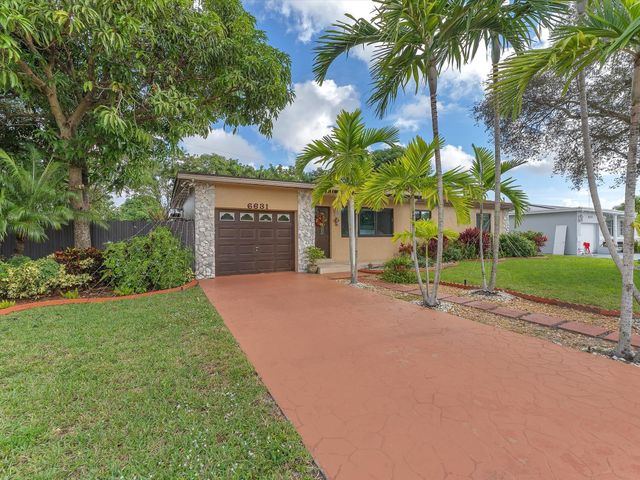 6631 SW 24th St, Miramar, FL 33023