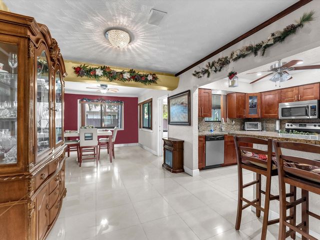 6631 SW 24th St, Miramar, FL 33023