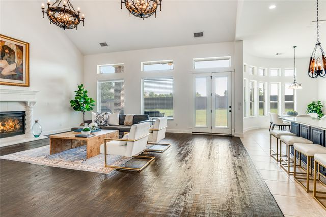 6809 Strauss, Colleyville, TX 76034