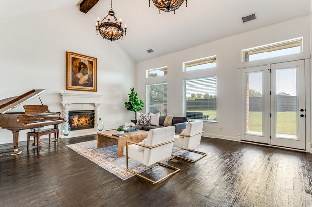 6809 Strauss, Colleyville, TX 76034