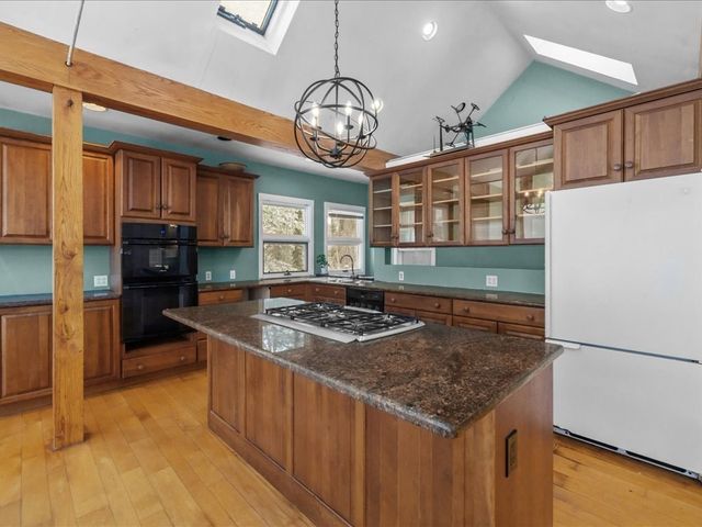 207 Pleasant Street, Milton, MA 02186