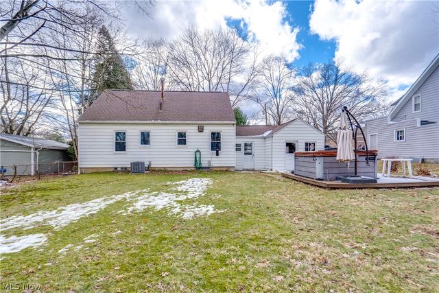 3355 Sycamore Drive, Stow, OH 44224