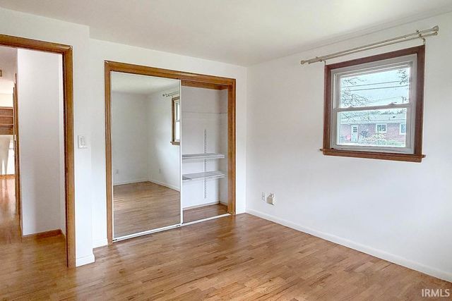 2521 Riverview Place, Elkhart, IN 46516