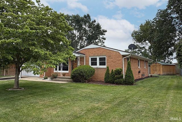 2521 Riverview Place, Elkhart, IN 46516