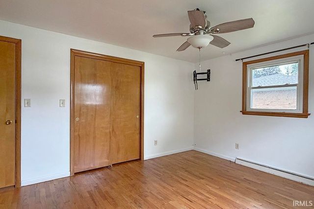 2521 Riverview Place, Elkhart, IN 46516