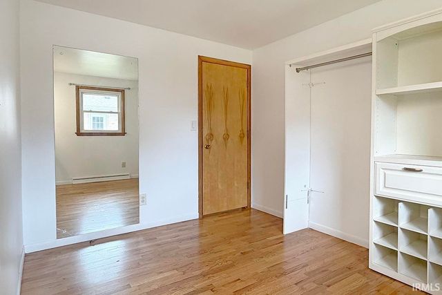 2521 Riverview Place, Elkhart, IN 46516