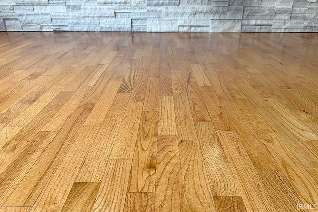2521 Riverview Place, Elkhart, IN 46516