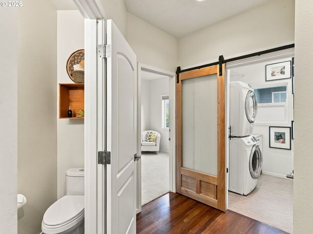 5648 Se CAMPANARIO Rd, Milwaukie, OR 97222