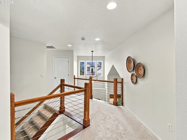 5648 Se CAMPANARIO Rd, Milwaukie, OR 97222