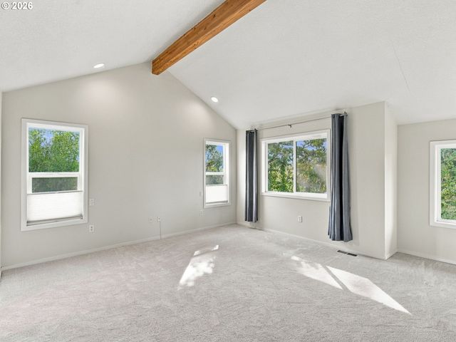 5648 Se CAMPANARIO Rd, Milwaukie, OR 97222