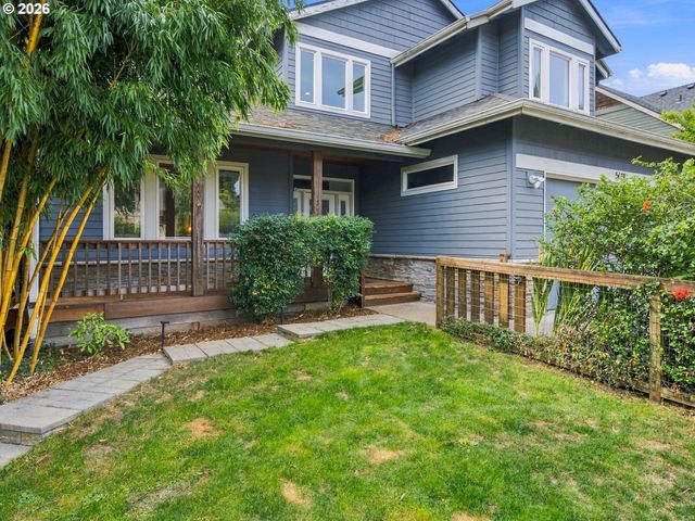 5648 Se CAMPANARIO Rd, Milwaukie, OR 97222