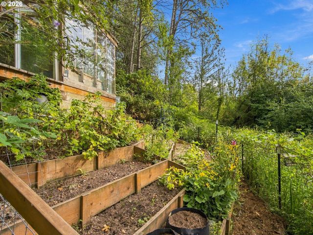 5648 Se CAMPANARIO Rd, Milwaukie, OR 97222