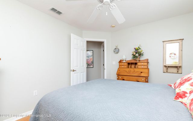 5318 Legend Hills Lane, Spring Hill, FL 34609