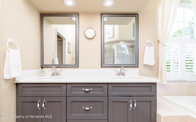 5318 Legend Hills Lane, Spring Hill, FL 34609