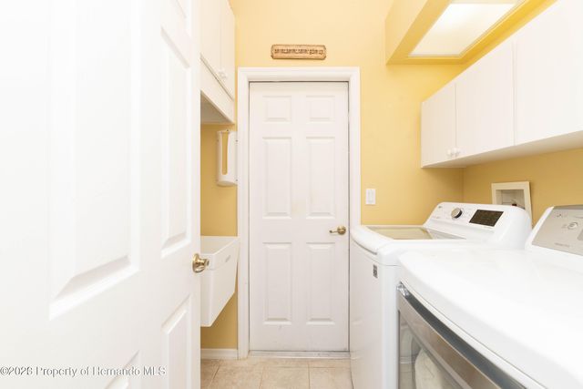 5318 Legend Hills Lane, Spring Hill, FL 34609