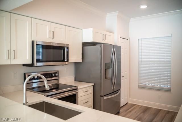 3235 Cypress Glen WAY 309, Naples, FL 34109