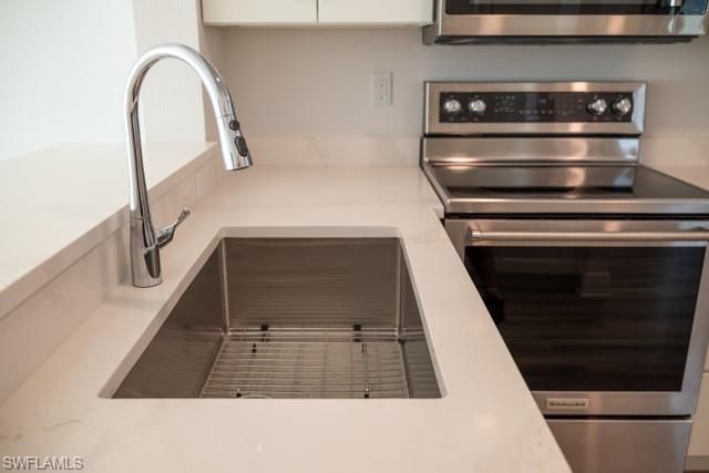 3235 Cypress Glen WAY 309, Naples, FL 34109