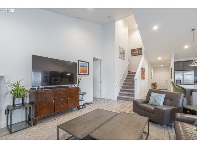 1713 N KALAPUYA Pl, Lafayette, OR 97127