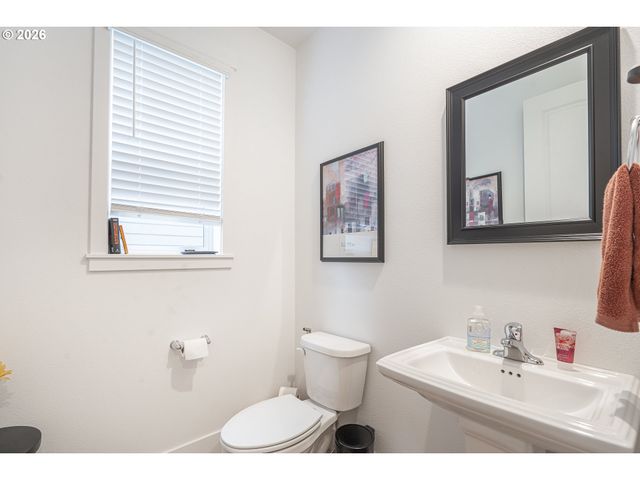 1713 N KALAPUYA Pl, Lafayette, OR 97127