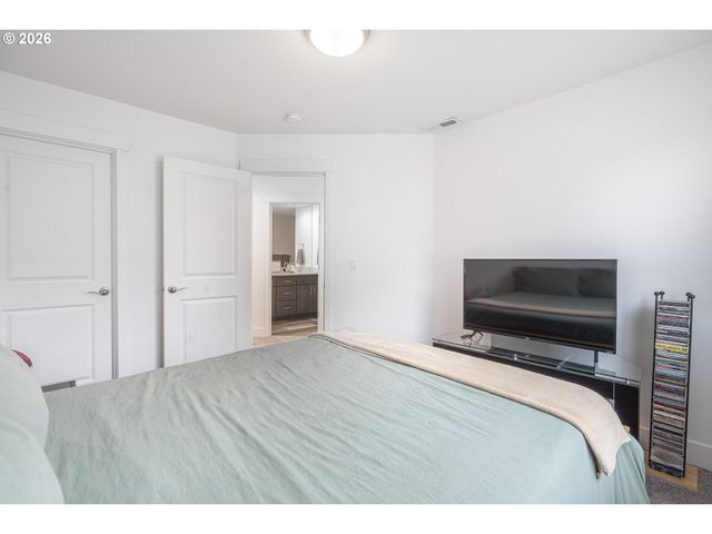 1713 N KALAPUYA Pl, Lafayette, OR 97127