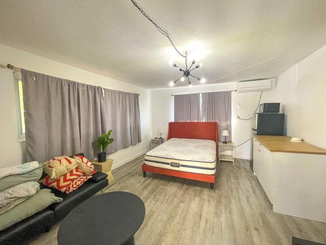 4213 NE 21st Avenue, Fort Lauderdale, FL 33308