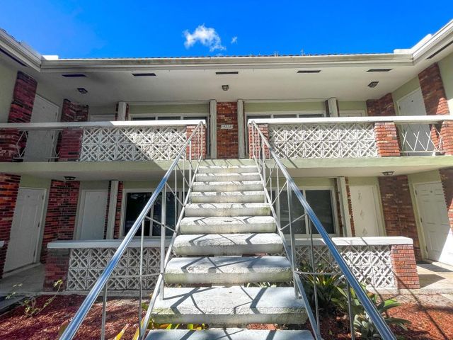 4213 NE 21st Avenue, Fort Lauderdale, FL 33308