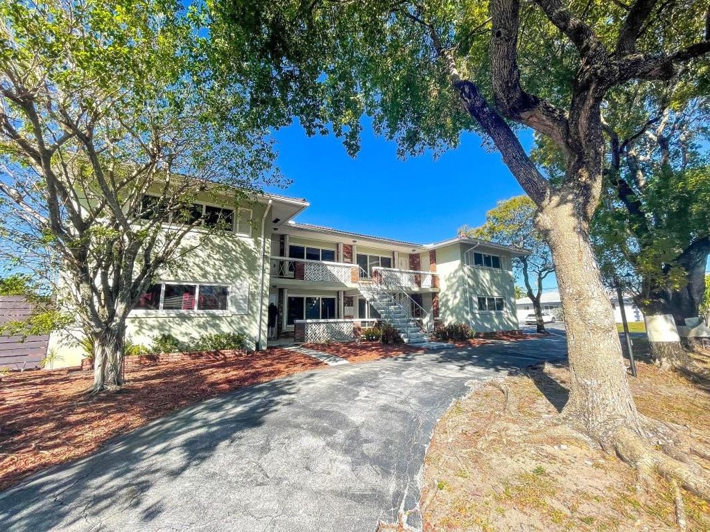 4213 NE 21st Avenue, Fort Lauderdale, FL 33308