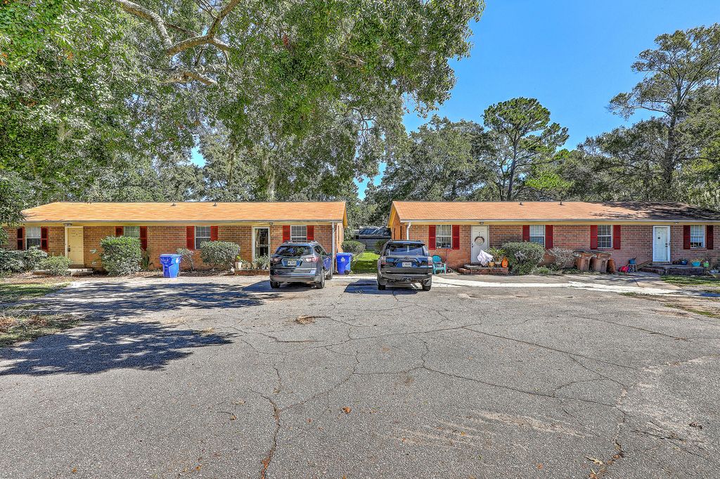 1182 Folly Road A,B,C,D, Charleston, SC 29412