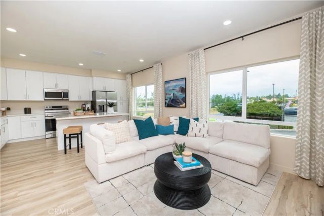 14405 Maraschino Avenue, Fontana, CA 92335