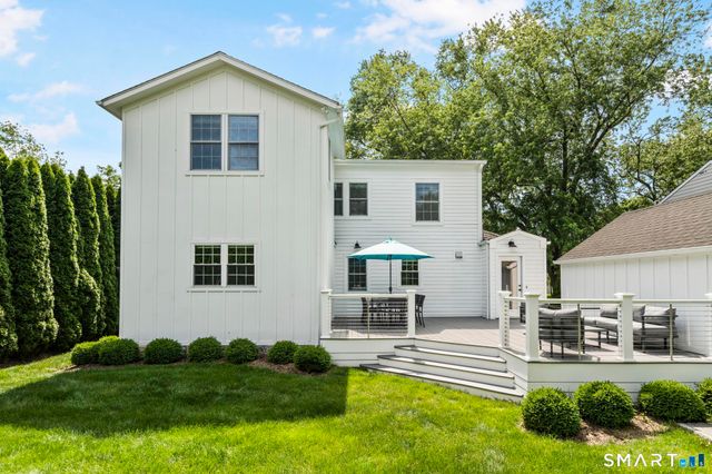 170 Dunnlea Road, Fairfield, CT 06824